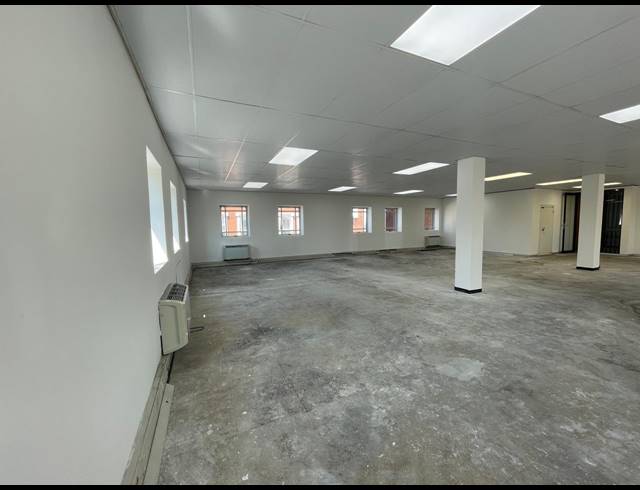 187.60M² OFFICE TO LET IN RIVONIA